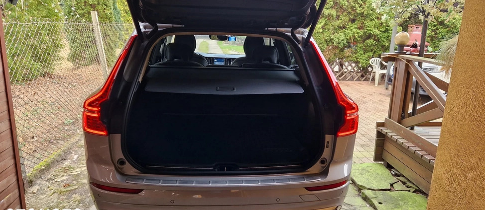 Volvo XC 60 cena 188000 przebieg: 6600, rok produkcji 2023 z Ostrów Wielkopolski małe 704
